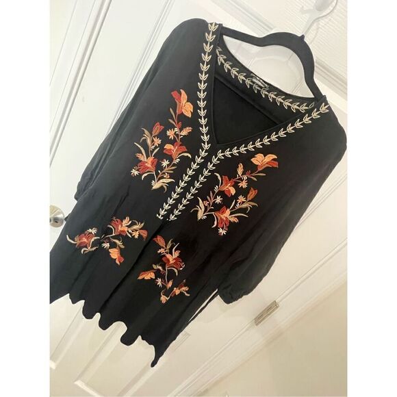City Chic women’s black embroidered dress 18 - Picture 1 of 7